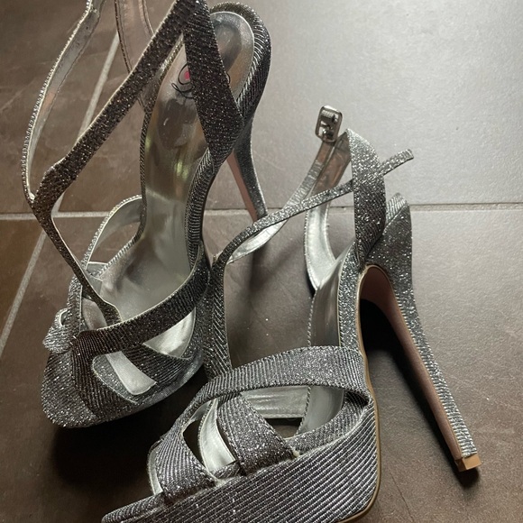 Pewter sparkly Evening pumps - Picture 1 of 4